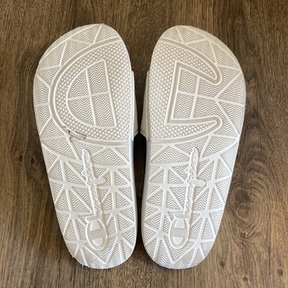 Champion kids slippers - Picture 4 of 5